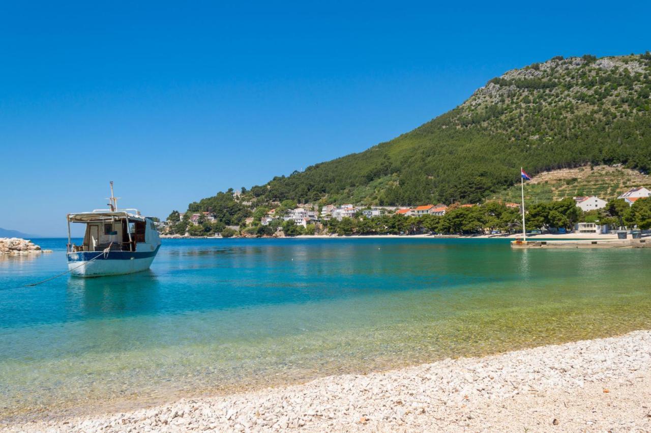 Apartments Ivica - Beachfront Drvenik (Split-Dalmatia) Exterior foto